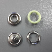 Кнопка рубашечная  7,8мм открытая в Дагестане