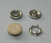 Кнопка рубашечная 9,5мм Закрытая в Дагестане