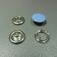 Кнопка рубашечная 9,5мм Закрытая в Дагестане